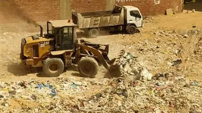 محافظة الجيزة: رفع ٢١٢٥ طن تراكمات ومخلفات بحدائق الأهرام