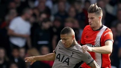 ملخص أهداف مباراة توتنهام أمام لوتون تاون في الدوري الإنجليزي