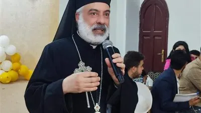 نيافة الأنبا باسيليوس يترأس حفل تكريم الخريجين بكنيسة العذراء بأبوان