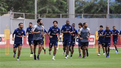 عقب ثلاثية الإسماعيلي.. تطعيم خاص للاعبي الأهلي استعدادًا لرحلة تنزانيا