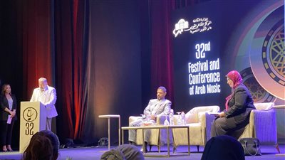 خالد داغر يهدي دورة مهرجان الموسيقى العربية للراحل سيد درويش