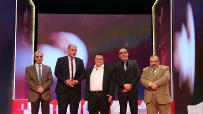 خالد جلال يفتتح مسرحية 