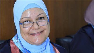 رئيس جامعة الأزهر يعين الدكتورة رباب عبدالفضيل رئيسًا لقسم اللغويات