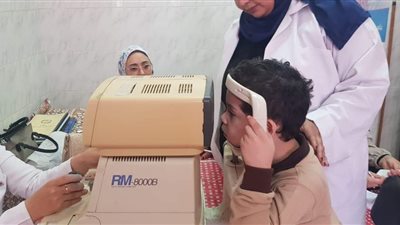 احتفالا باليوم العالمي للإبصار.. جامعة بنها تنظم قافلة طبية لطلاب المدارس الابتدائية 