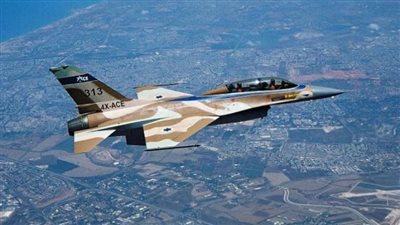 تحالف أمريكي بريطاني يضرب اليمن بدعوى مواجهة 