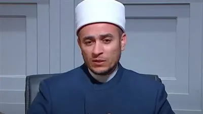 هل يجوز إعطاء الأبناء من الزكاة؟.. أمين الفتوى يجيب 