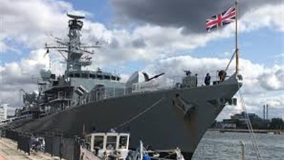 بريطانيا ترسل سفينتين تابعتين للبحرية الملكية وطائرات تجسس لدعم الاحتلال الإسرائيلي