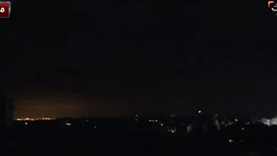 شاهد| طائرة مسيرة إسرائيلية تقصف أهدافا لحزب الله في لبنان