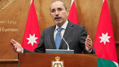 وزير الخارجية الأردني يجري اتصالًا هاتفيًا بنظيره الإماراتي