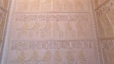 بنماذج متحف اللوفر.. آثار الكرنك: عمل مستنسخ لائحة الكرنك بأيادٍ مصرية خالصة (فيديو)