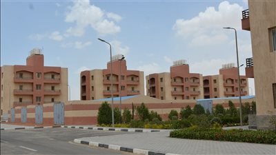 حياة كريمة.. حكاية قرية الديسمي بالجيزة من منازل محطمة لمجمع سكني متكامل (صور)