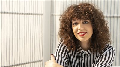 المصورة الإسبانية مارتا سول تشارك في معرض حي القاهرة الدولي للفنون