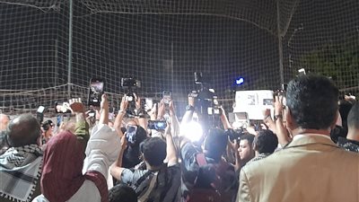 وسط هتافات باسم محمد الدرة.. حضور جماهيري في نقابة المهن التمثيلية