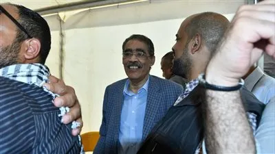 ضياء رشوان ونشأت الديهي في وقفة المنصة: بالروح بالدم نفديكي يا فلسطين (صور)