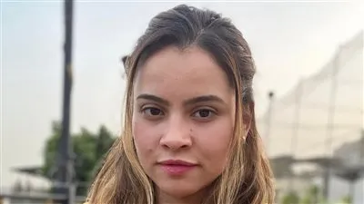 هدير عبد الناصر تطلب تبني طفلة فلسطينية