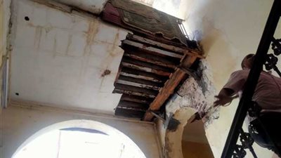 انهيار أجزاء من عقار دون إصابات بالإسكندرية 