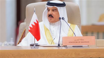 ملك البحرين يؤكد رفضه تهجير شعب غزة من أرضه والإفراج عن الأسرى 