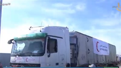 موجودين لآخر نفس فينا.. سائق إحدى شاحنات الإغاثة يروي صمودهم عند معبر رفح