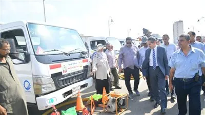 محافظ الغربية يتفقد اصطفاف معدات طنطا وجاهزيتها لإدارة الأزمات والكوارث (صور)
