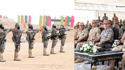 رئيس الأركان يشهد تنفيذ بيانا عمليا لأنسب أسلوب لأعمال التطهير الكيميائي لإحدى القواعد الجوية