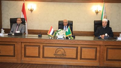 محافظ الجيزة: إيصال خدمة الصرف الصحي إلى ٤٩ % من القرى المحرومة