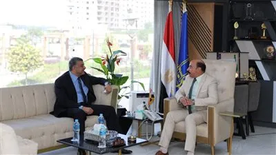 رئيس جهاز الخدمات العامة: ضخ سلع أساسية بأسعار مخفضة لتحقيق التوازن بالأسواق المحلية