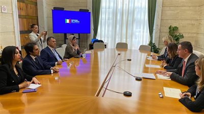 لهذا السبب.. وزير السياحة يعقد اجتماعا مع نظيرته الإيطالية خلال زيارته لروما