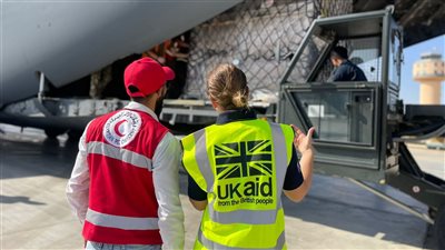 وصول أول شحنة من المساعدات البريطانية للأراضي الفلسطينية المحتلة