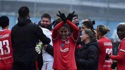 كرة نسائية - مهيرة علي تدعم فلسطين أثناء احتفالها بفوز فريقها في كأس أوكرانيا