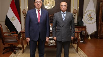 لبحث سبل تعزيز التعاون.. وزير العدل يستقبل سفير كازاخستان بالقاهرة