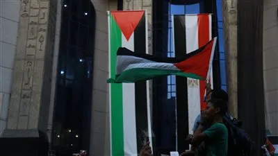 “الدفاع عن استقلال الصحافة” تطالب وسائل الإعلام بوصف اعتداء قوات الاحتلال الإسرائيلي بـ 