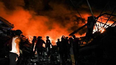 عاجل.. وسائل إعلام فلسطينية: انتشال جثامين 42 شهيدًا من حي الشاطئ بغزة