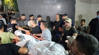 كارثة إنسانية.. أطباء غزة ينهارون جوعا في غرف العمليات