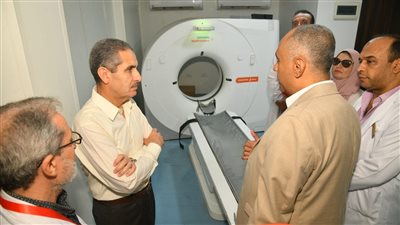 محافظ الغربية يتفقد المستشفى المركزي والحماية المدنية بالسنطة (صور)