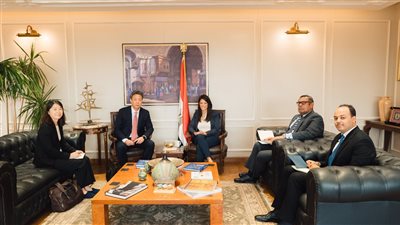 وزيرة التعاون الدولي تبحث توطين الصناعة ونقل التكنولوجيا الكورية لمصر 