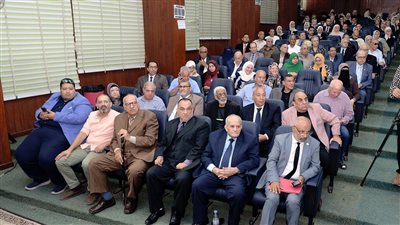 جامعة المنصورة تحتفل باليوبيل الذهبي لكلية الزراعة وتكرم رموزها 