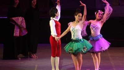 باليه تنمية المواهب يجسد كليوباترا بالأوبرا 