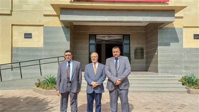 جولة تفقدية لرئيس جامعة طنطا بكلية الحقوق