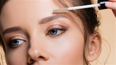 جل الحواجب سيساعدك علي الحصول علي حواجب طبيعية أو مملوءة.. تعرفي