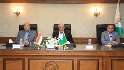 محافظ الجيزة يتابع نسب التنفيذ بمشروعات الخطة الاستثمارية للعام المالي الجاري