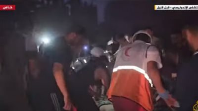 شاهد| الصور الأولى لـ استهداف محيط المستشفى الإندونيسي