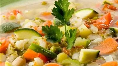 في أقل من ربع ساعة..طريقة تحضير شوربة الخضار في المنزل