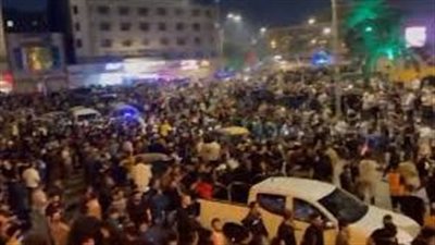 الآلاف من أتباع الصدر يتظاهرون في بغداد احتجاجا على زيارة بلينكن