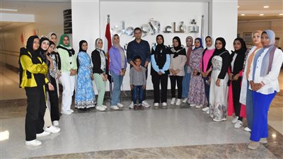 وفد من كلية الحقوق بجامعة جنوب الوادي ينظم زيارة لدعم مرضى السرطان في الصعيد