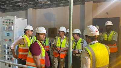 وزير الإسكان يتابع موقف العمل بمشروعات الكهرباء بمدينة حدائق العاصمة