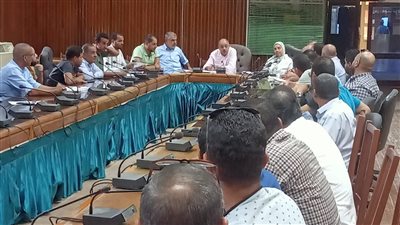 جهاز مدينة ١٥ مايو يراجع استعدادات مجابهة أخطار الأمطار والسيول 