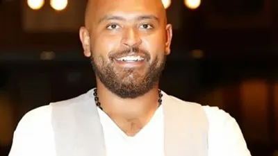 مصطفي بسيط داعمًا بيومي فؤاد: 