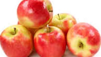 كم عدد السعرات الحرارية الموجودة في التفاحة الواحدة؟