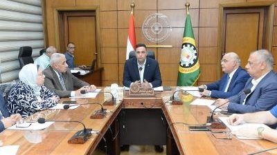 محافظ الدقهلية يترأس اجتماع المجلس الاقتصادي الاجتماعي لبحث معوقات الاستثمار