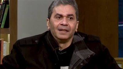 عمرو الليثي يستجيب لـ عمرو محمد علي ويتكفل بمصاريف أدائه العمرة برفقة والدته